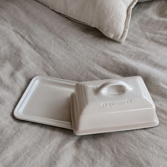 Le Creuset Stoneware Butter Dish - Picture 2 of 5